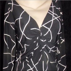 Maggie L dress size 8 . Kneelength NWT